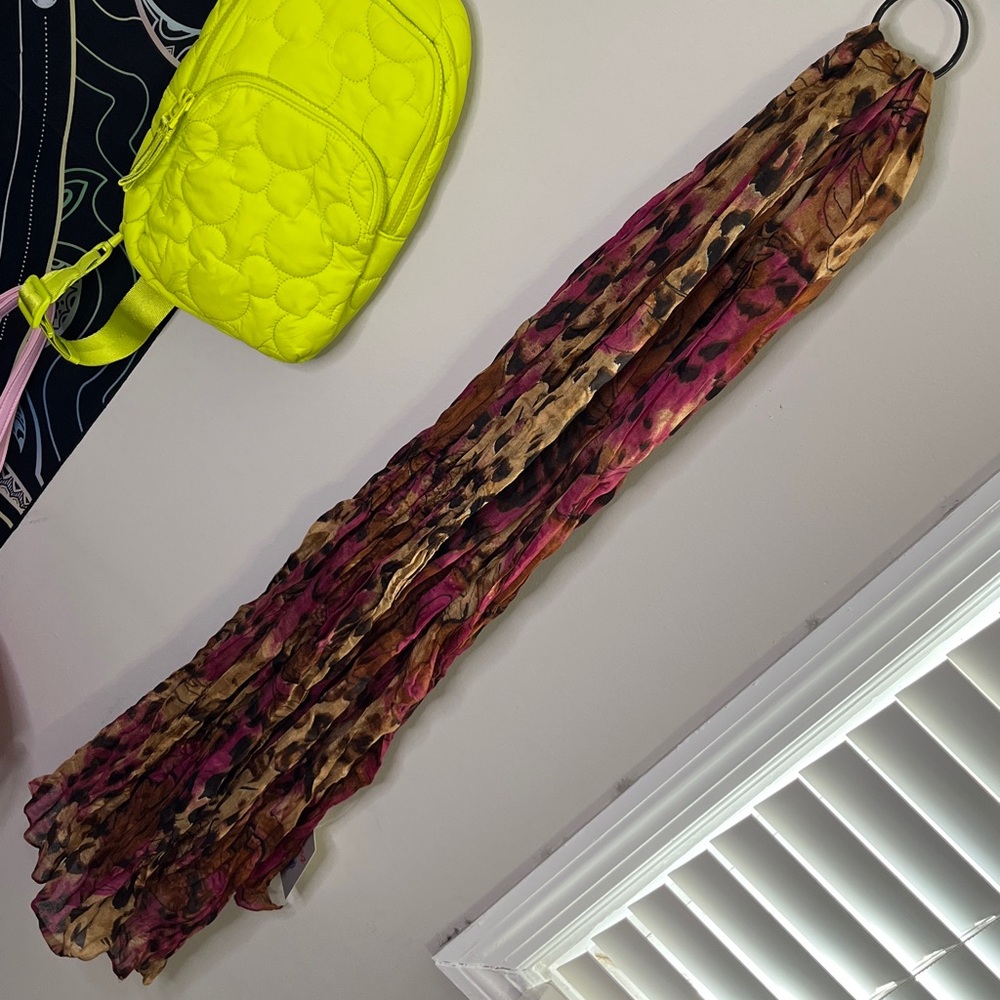 LA DoubleJ7 Vibrant Mixed-Print Scarves - Picture 3 of 5